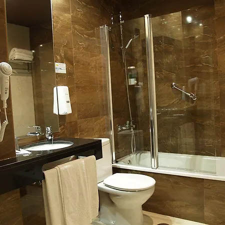 Navarro Hotel 2*